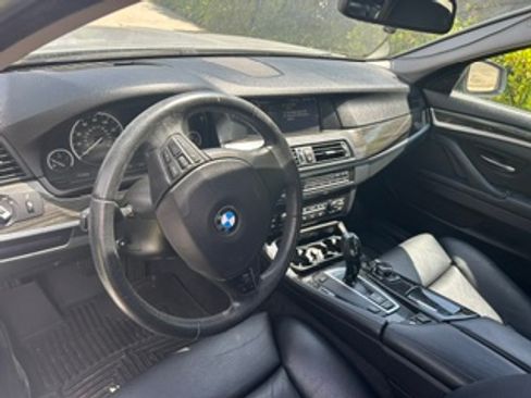 Used 2013 BMW 550i Sedan RWD image 15