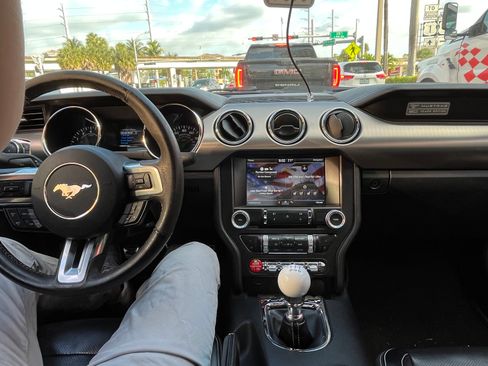 Used 2015 Ford Mustang GT Premium w/ Equipment Group 401A RWD image 4