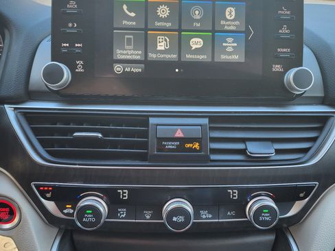 Used 2020 Honda Accord EX-L image 10