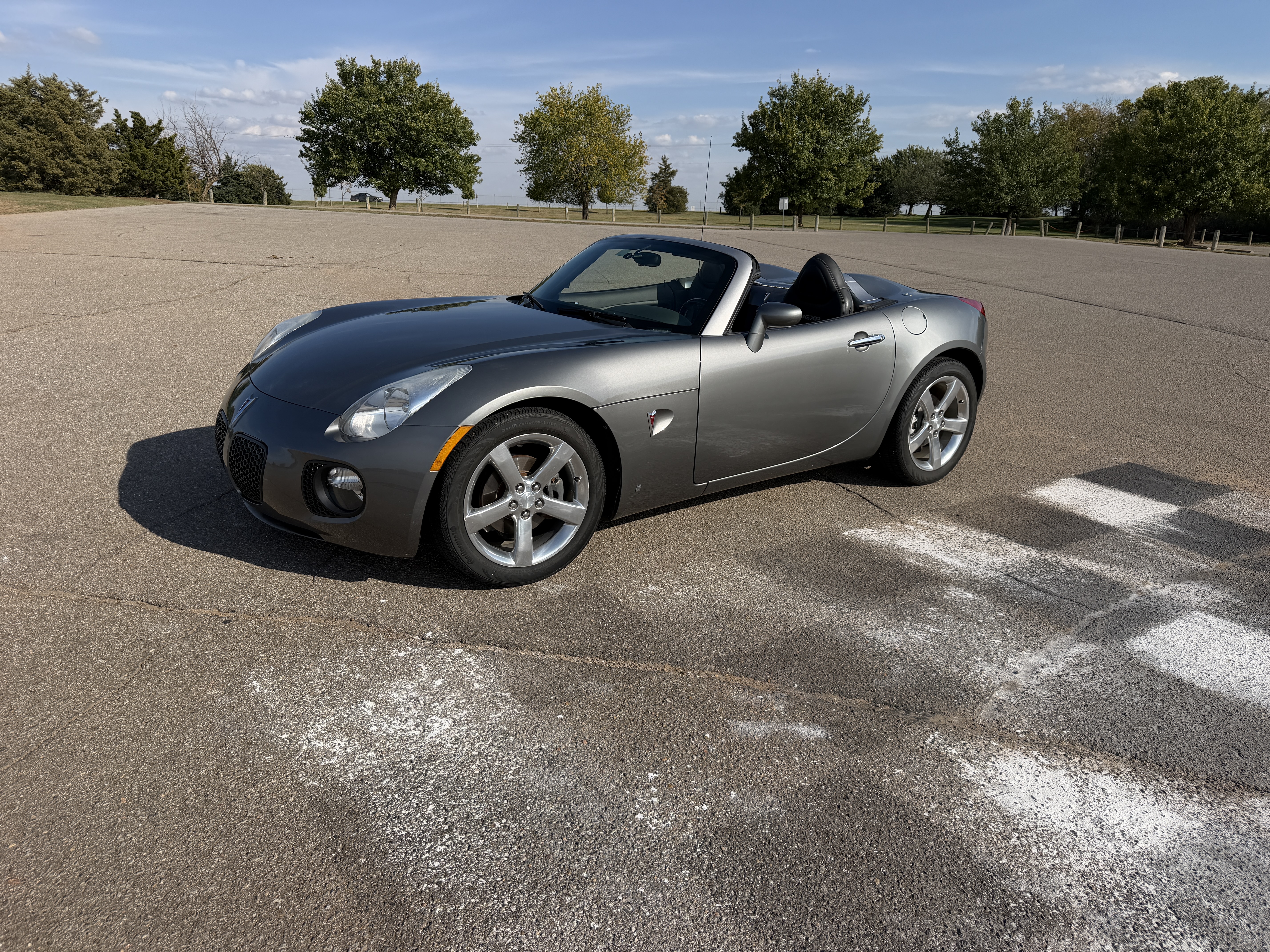 Used 2007 Pontiac Solstice GXP w/ Premium Package RWD image 26