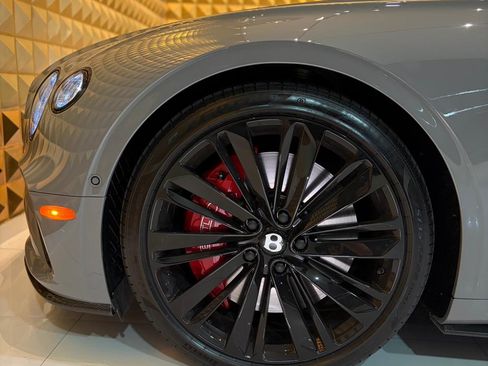 Used 2023 Bentley Continental GT Speed image 16