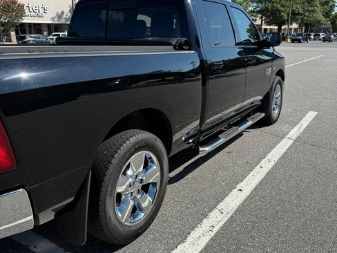 Used 2019 RAM 1500 Big Horn image 8