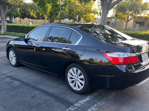 Used 2014 Honda Accord EX-L image 2