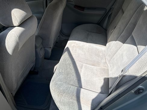Used 2004 Toyota Corolla LE FWD image 10