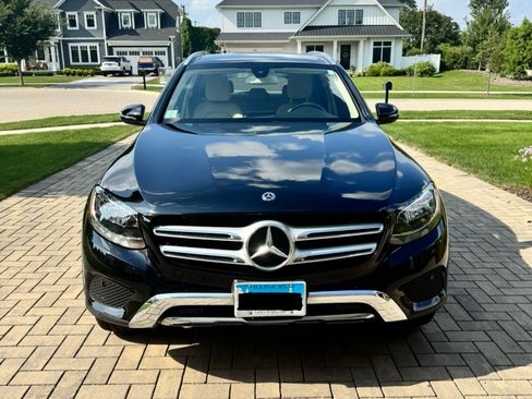 Used 2019 Mercedes-Benz GLC 300 4MATIC image 5