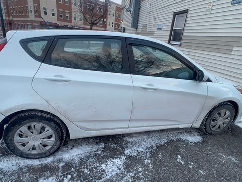 Used 2016 Hyundai Accent SE image 12