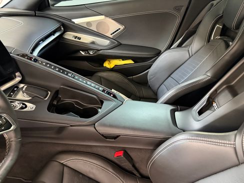 Used 2023 Chevrolet Corvette Z06 RWD image 15