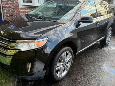 Used 2011 Ford Edge Limited image 1