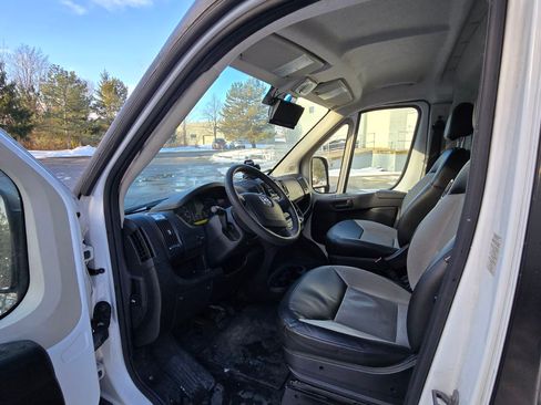 Used 2016 RAM ProMaster 2500 image 9
