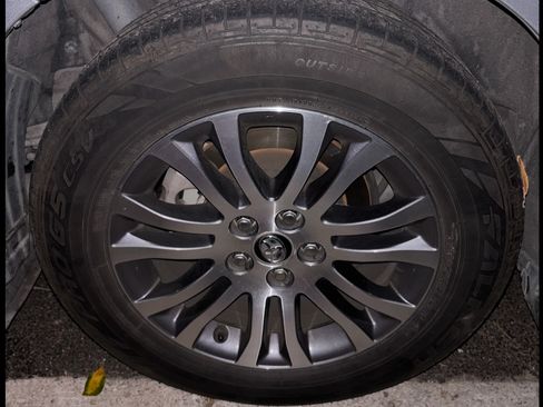 Used 2020 Toyota Sienna XLE Premium w/ Carpet Mat Package image 21