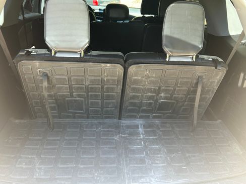 Used 2021 Ford Explorer XLT w/ Equipment Group 202A RWD image 22