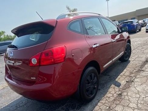 Used 2014 Nissan Rogue S w/ Convenience Package image 6