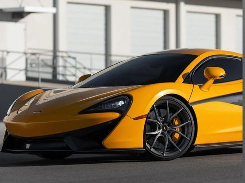 Used 2017 McLaren 570S Coupe image 5