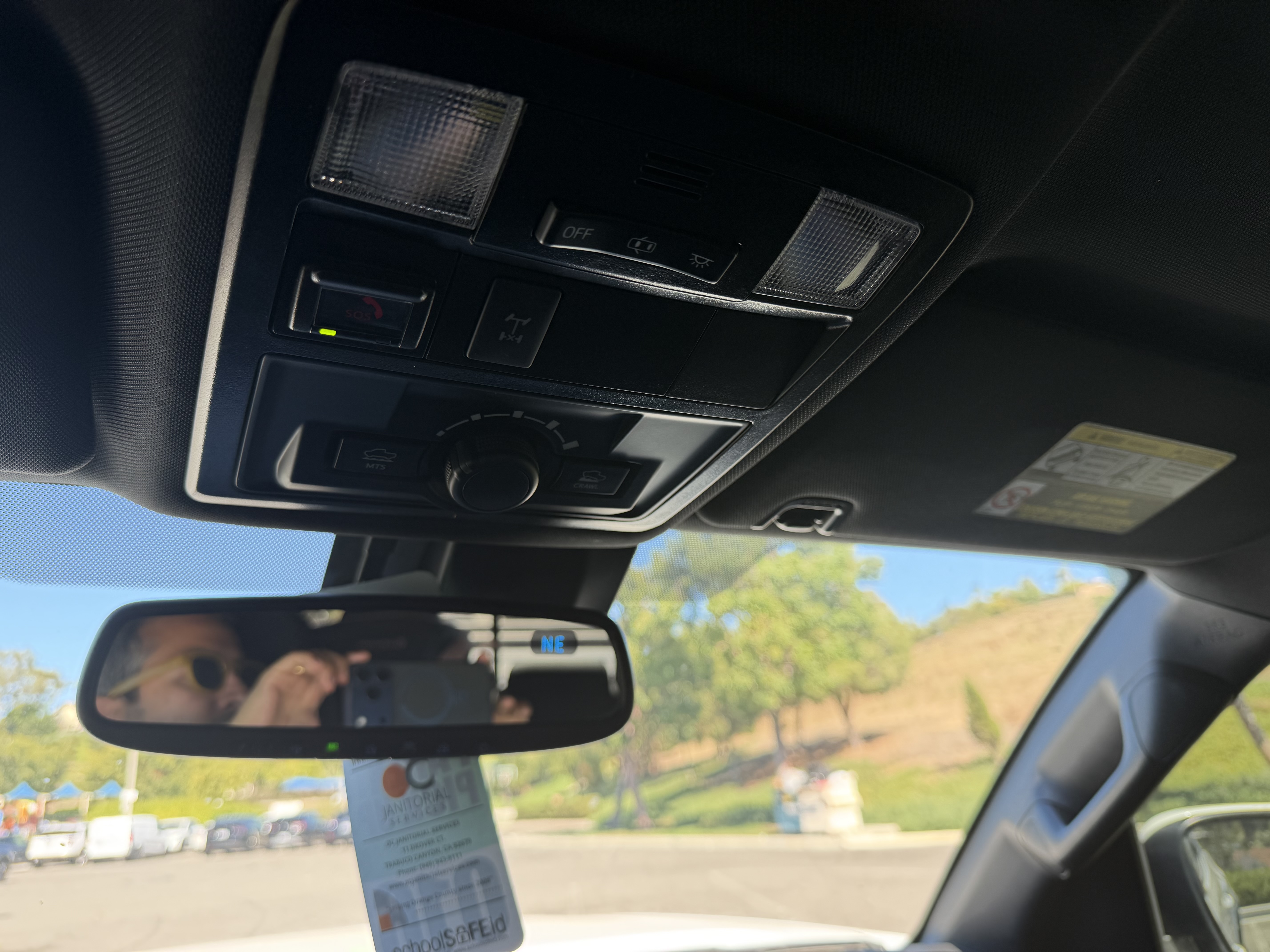 Used 2021 Toyota Tacoma TRD Off-Road w/ Technology Package AWD/4WD image 16