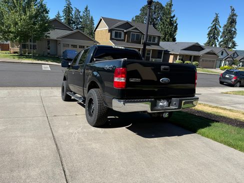 Used 2007 Ford F150 XLT AWD/4WD image 4