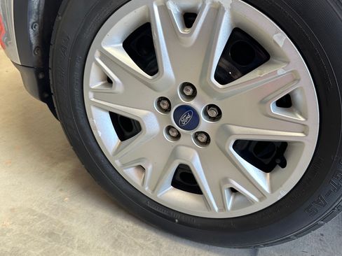 Used 2014 Ford Escape S FWD image 21