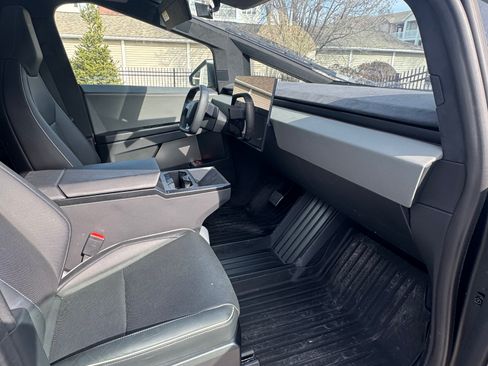 Used 2024 Tesla Cybertruck Cyberbeast image 16