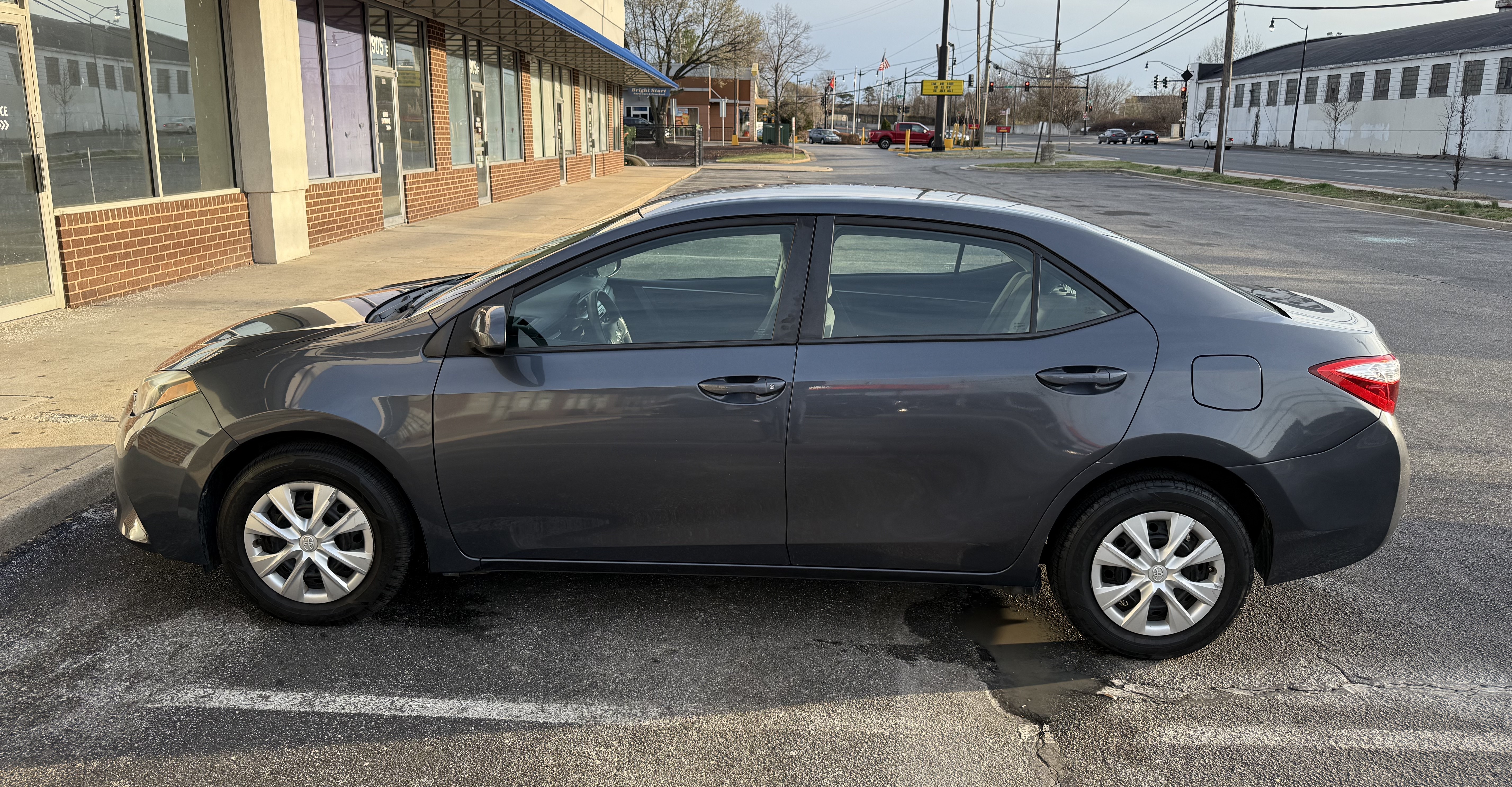 Used 2014 Toyota Corolla L w/ Protection Package FWD image 1