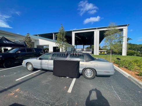 Used 1997 Cadillac De Ville Limousine image 6