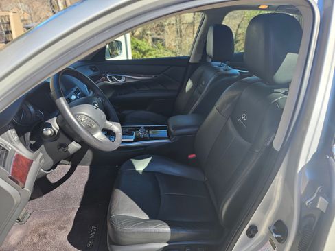 Used 2013 INFINITI M37 x w/ Premium Pkg image 12