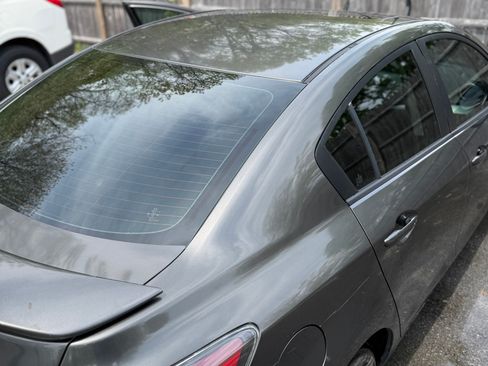 Used 2010 MAZDA MAZDA3 i Touring FWD image 5