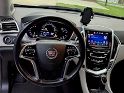 Used 2015 Cadillac SRX Luxury FWD image 14