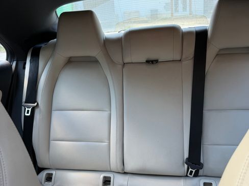 Used 2014 Mercedes-Benz CLA 250 image 7