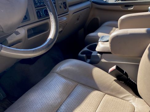 Used 2001 Ford F250 4x4 SuperCab Super Duty image 19