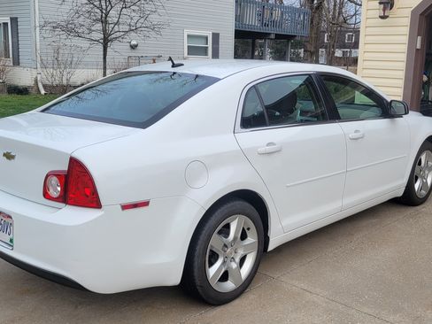 Used 2010 Chevrolet Malibu LS image 6