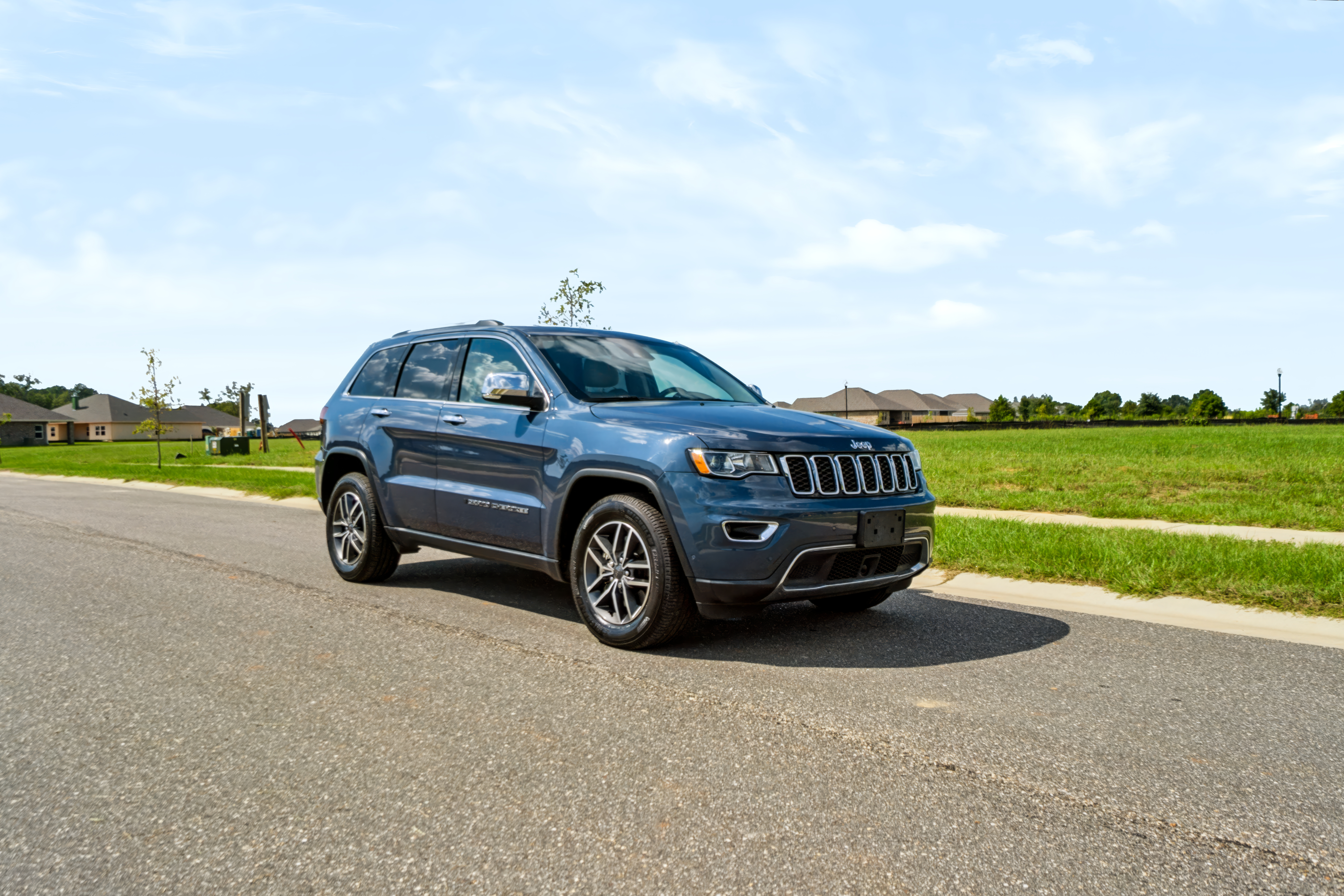 Used 2021 Jeep Grand Cherokee Limited RWD image 8