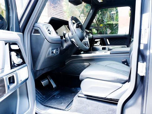 Used 2025 Mercedes-Benz G 63 AMG 4MATIC image 21