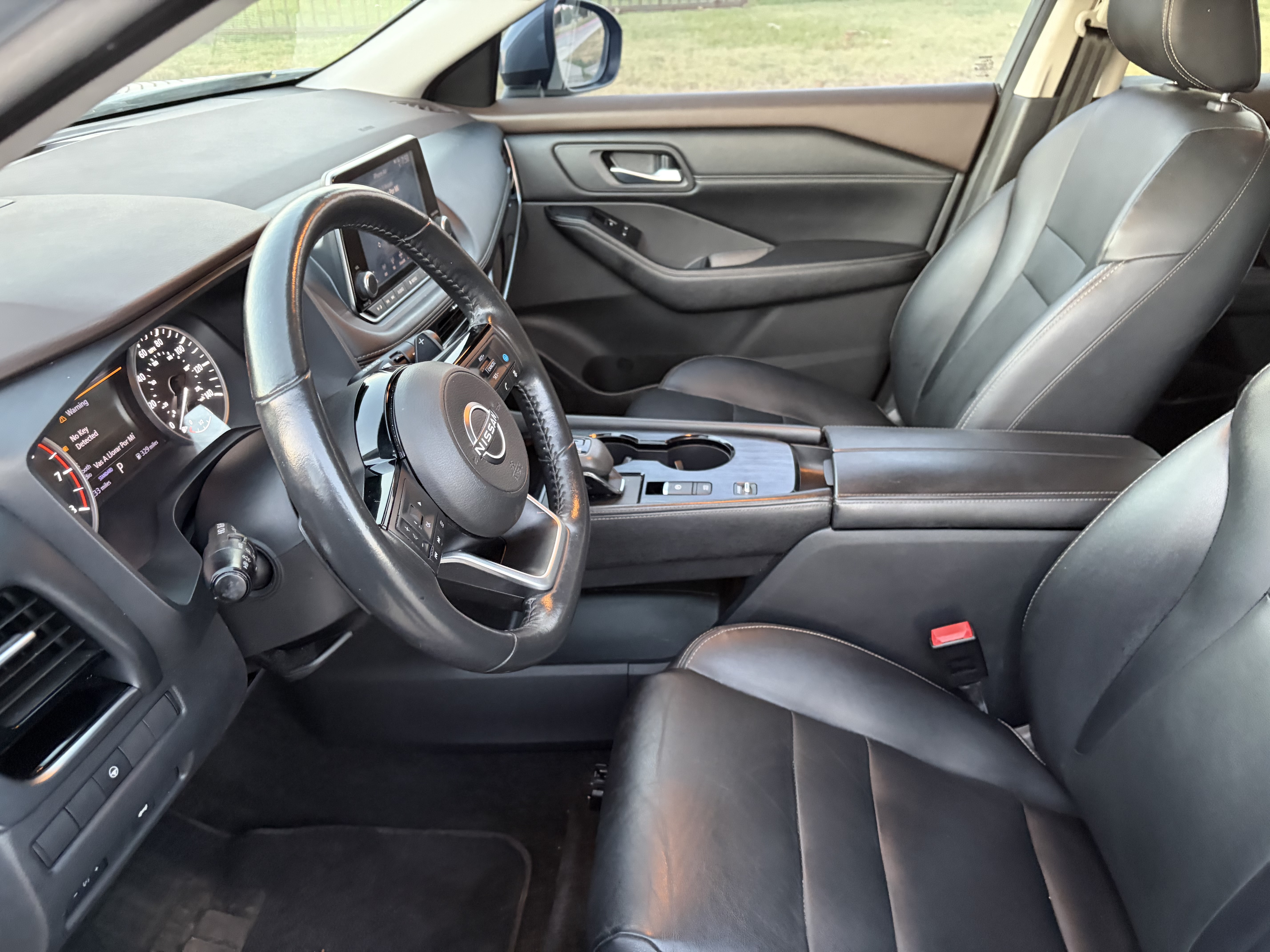 Used 2022 Nissan Rogue SL FWD image 12