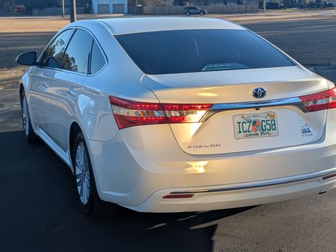 Used 2014 Toyota Avalon XLE Touring image 10