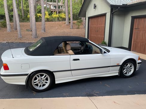 Used 1999 BMW 328i Convertible RWD image 25