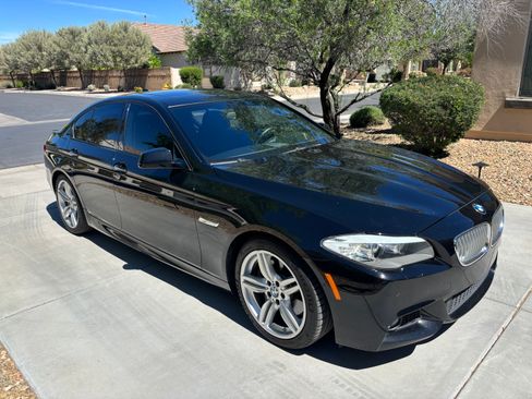 Used 2013 BMW 550i Sedan image 2