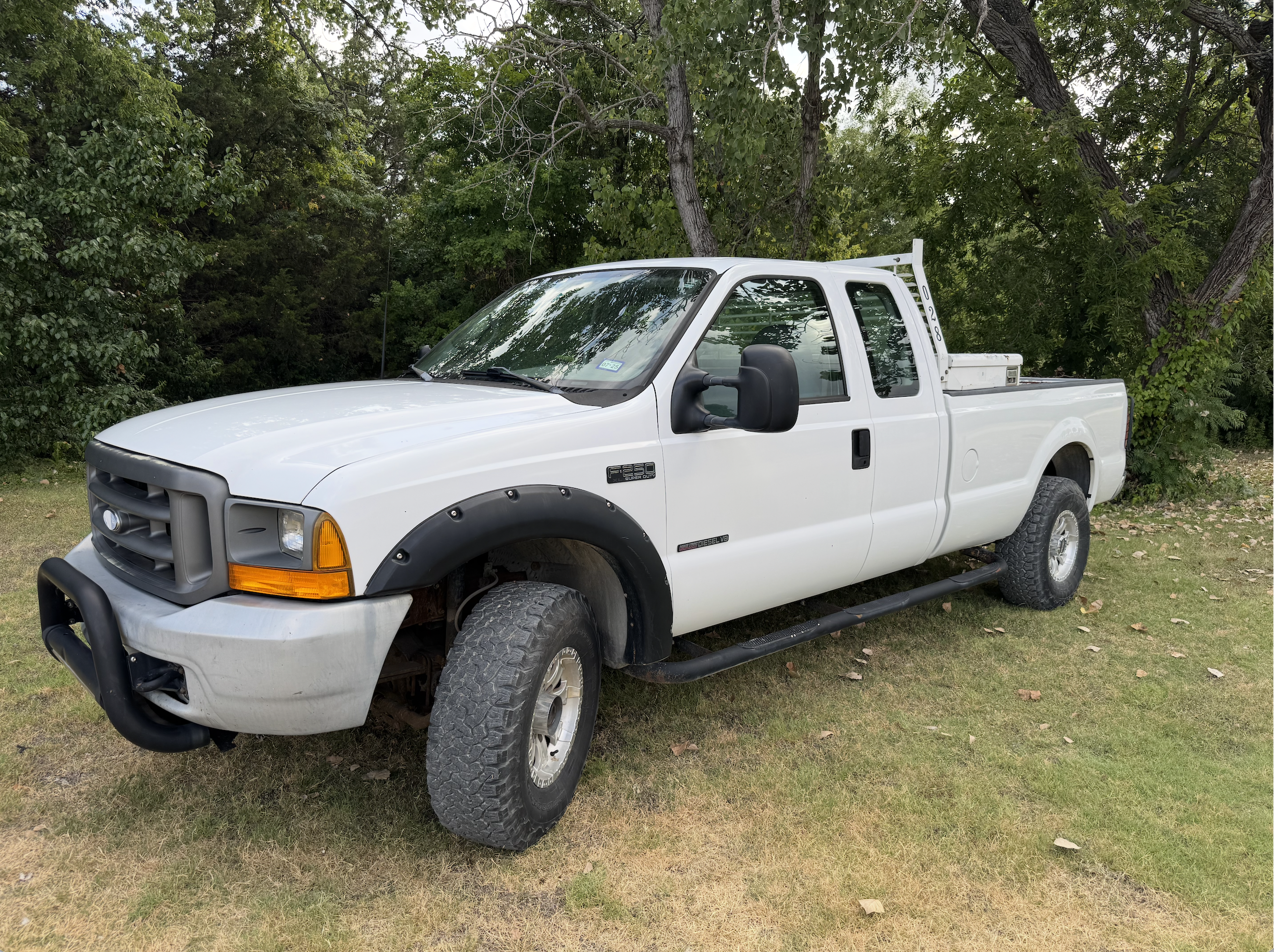 Used 2000 Ford F250 4x4 SuperCab Super Duty image 1