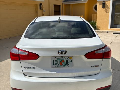 Used 2014 Kia Forte EX FWD image 9