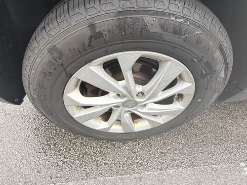 Used 2019 Hyundai Tucson SE w/ Cargo Package AWD/4WD image 15