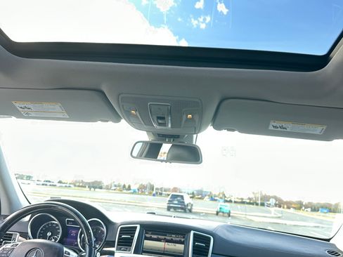 Used 2014 Mercedes-Benz ML 550 4MATIC image 16