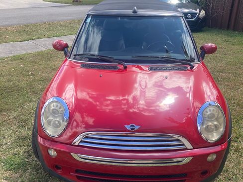 Used 2005 MINI Cooper Convertible FWD image 2