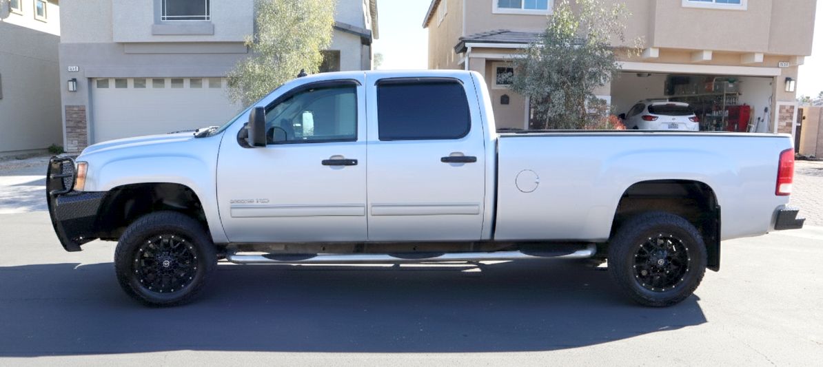 Used 2014 GMC Sierra 3500 SLE w/ SLE Preferred Package AWD/4WD image 5
