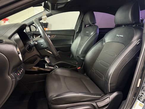 Used 2021 Kia Forte GT-Line image 17