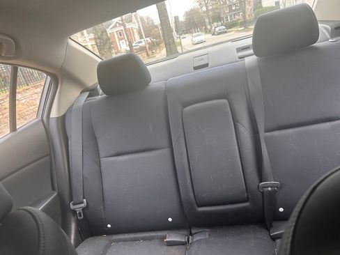 Used 2010 MAZDA MAZDA3 s Sport image 9