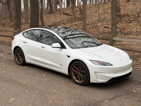 Used 2025 Tesla Model 3 Performance image 18