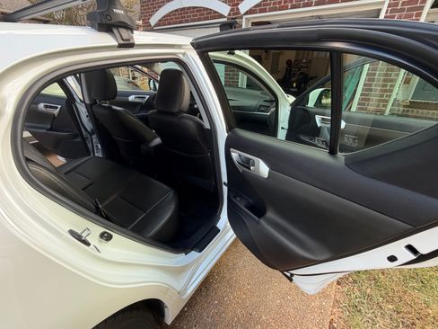 Used 2013 Lexus CT 200h FWD image 24