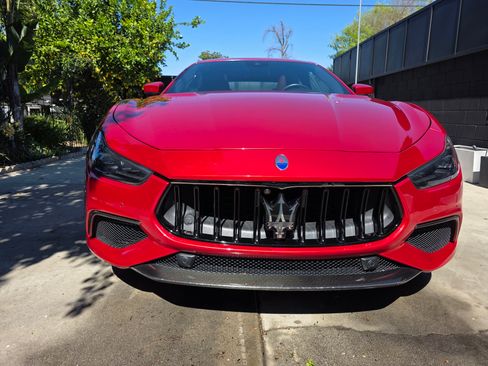 Used 2021 Maserati Ghibli Trofeo image 6