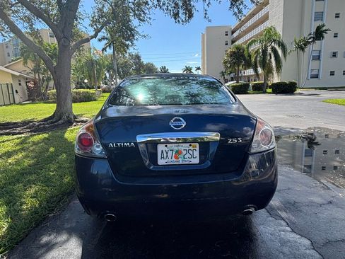 Used 2011 Nissan Altima 2.5 S image 4