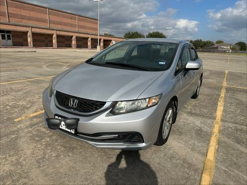 Used 2015 Honda Civic LX image 2