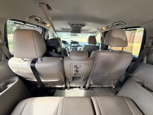 Used 2011 Honda Odyssey EX-L image 15