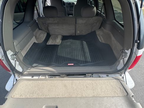 Used 2004 Chevrolet Blazer LS w/ Preferred Equipment Group image 10